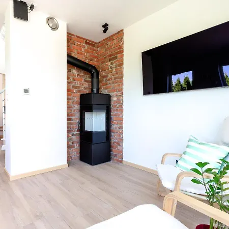 Seaview House With Fireplace