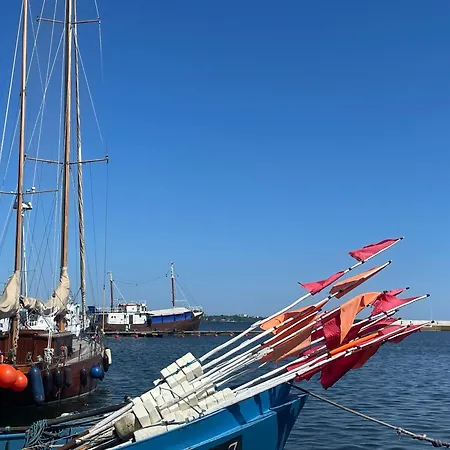 Seaview House With Fireplace Nyaraló