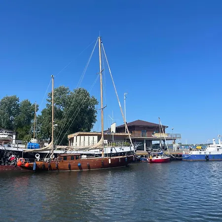 Nyaraló Seaview House With Fireplace Puck