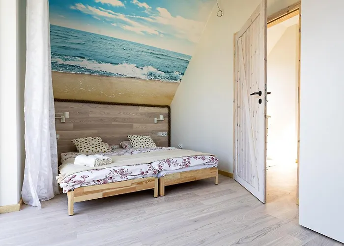 Seaview House With Fireplace