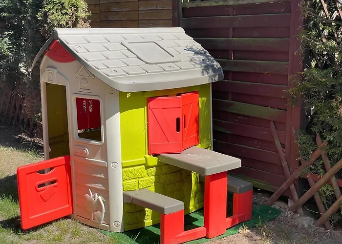 Seaview House With Fireplace