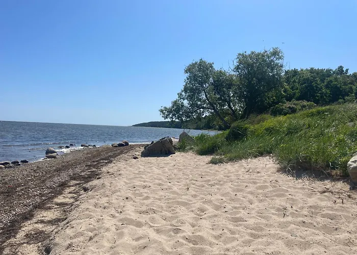 Seaview House With Fireplace